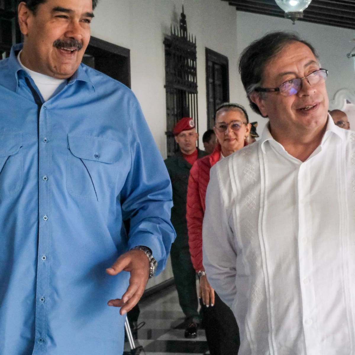 Petro y Maduro acuerdan reabrir cuanto antes 15 consulados en Venezuela