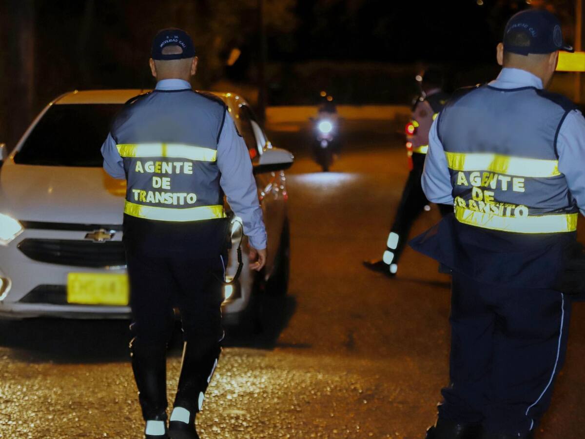 Denuncian a agentes de tránsito en Cali por exigir dinero a cambio de no imponer multas