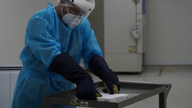 Bogotá ya tiene sus primeras vacunas contra la COVID-19. Foto: Alcaldía de Bogotá