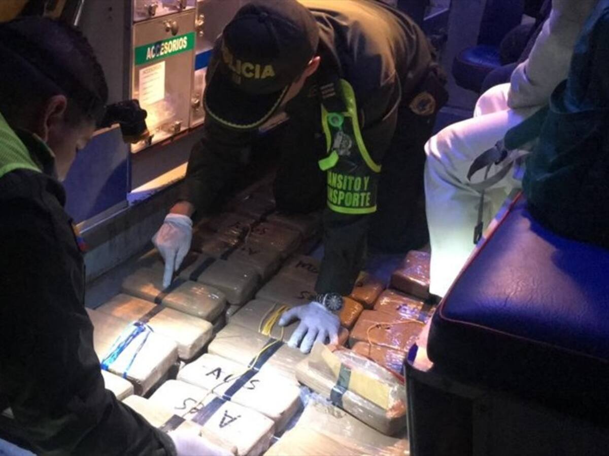 Cuatro capturados por transportar coca en una ambulancia en Cauca
