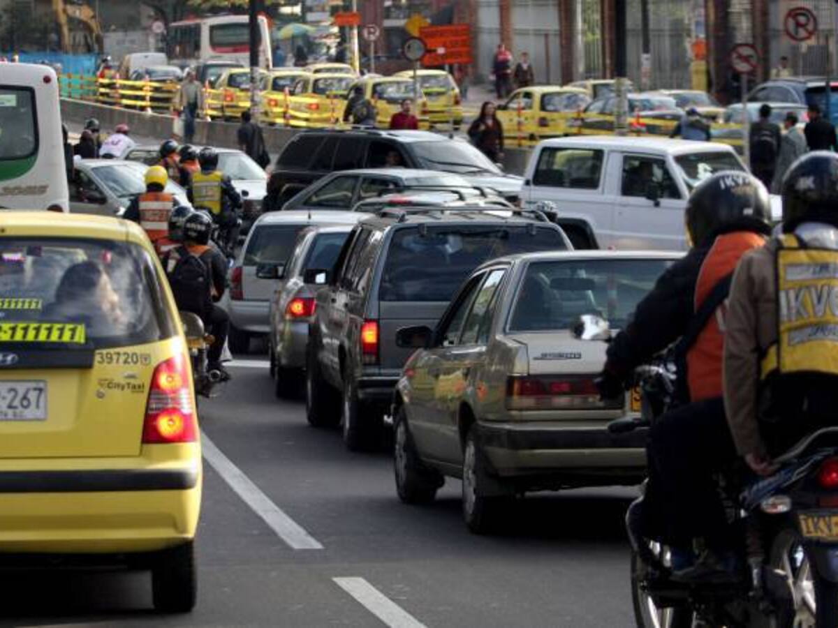 Pico y placa Bogotá del 1 al 31 de julio 2024: Restricción para carros particulares y taxis