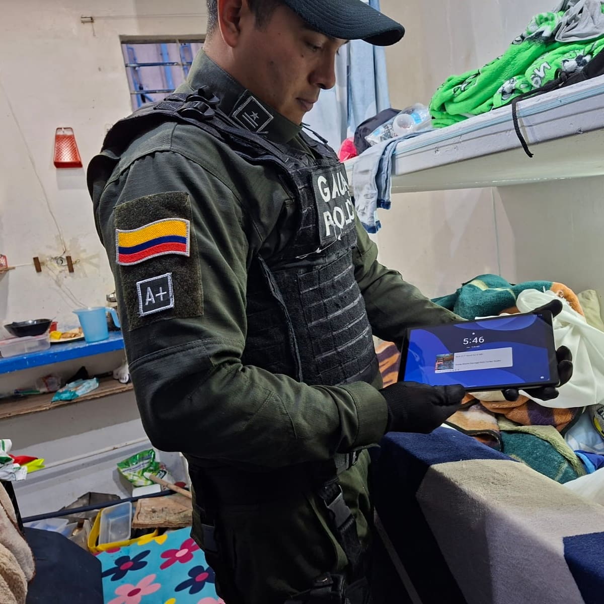 Desmantelaron ‘call center’ en la cárcel Cómbita desde donde extorsionaban comerciantes de Bogotá