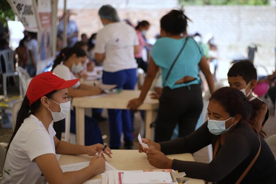 Atención médica en La Guajira. Foto: Colprensa.