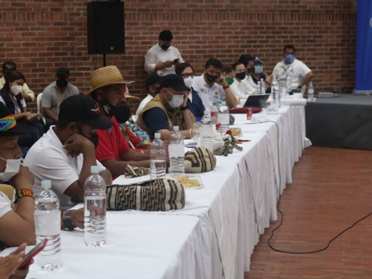 Líderes de minga indígena se levantan de la mesa de diálogo con el Gobierno