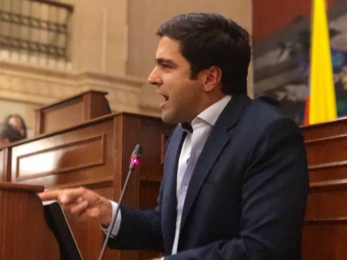 La opinión del representante Samuel Hoyos sobre anuncios del ministro de Hacienda