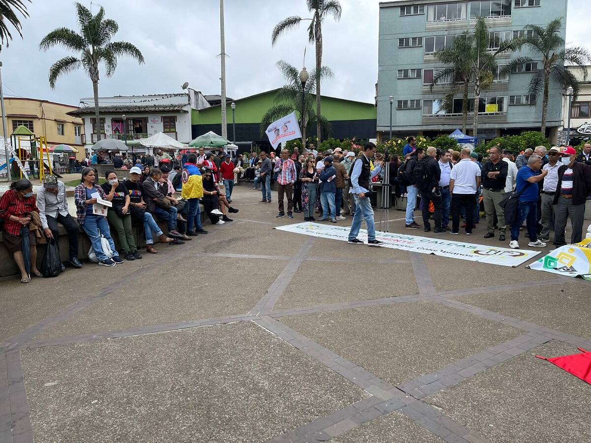Más de 200 personas estuvieron en Manizales apoyando reformas del presidente Petro