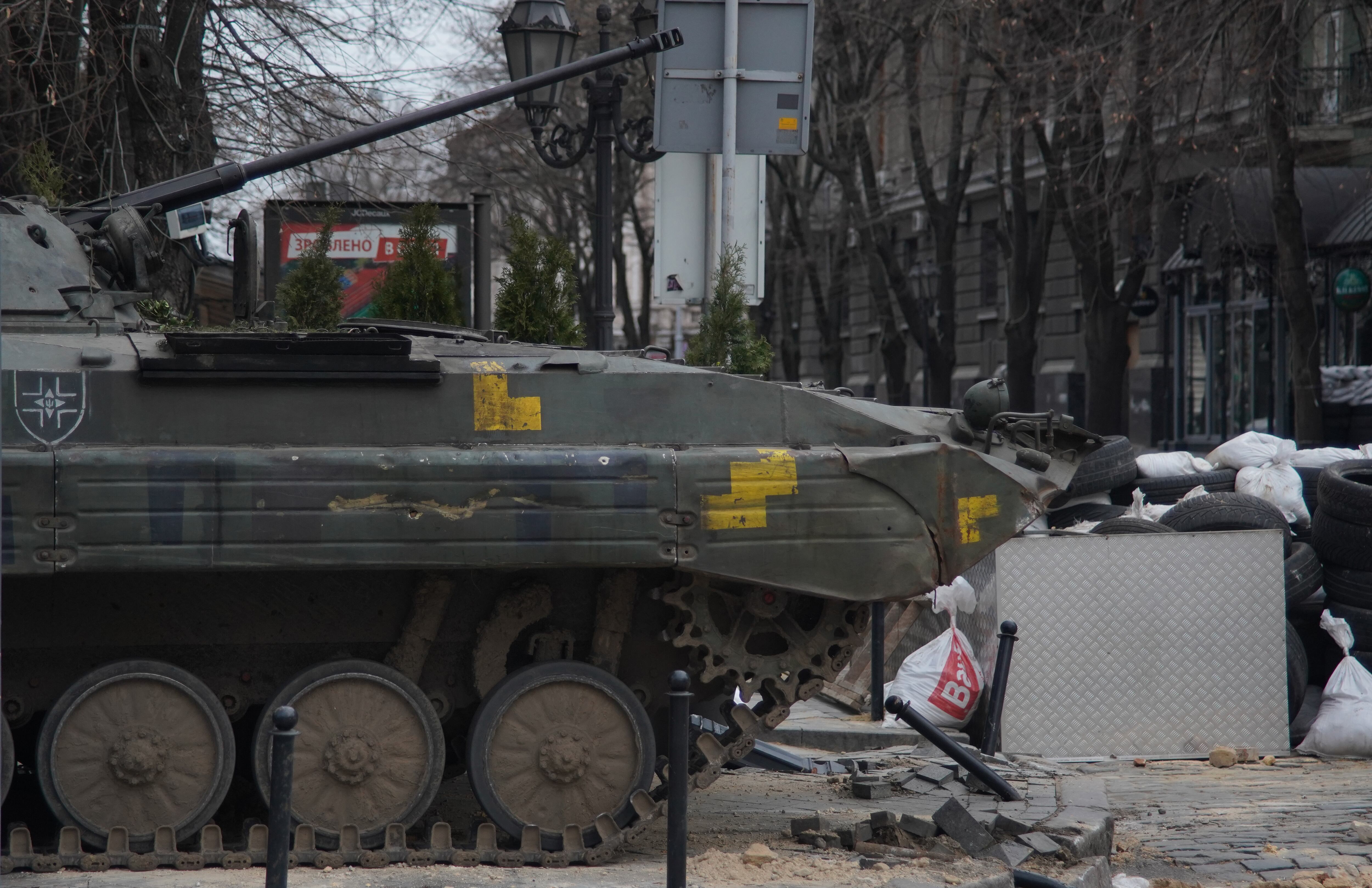 Foto de referencia de tanques de guerra en Ucrania en medio de la invasión rusa. (Photo by Ukrainian Armed Forces / Handout/Anadolu Agency via Getty Images)
