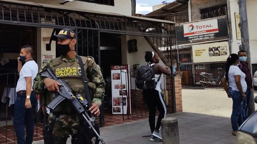 Las autoridades se trasladaron al sitio para verificar lo sucedido . Foto: Cortesía Fernando Rojas