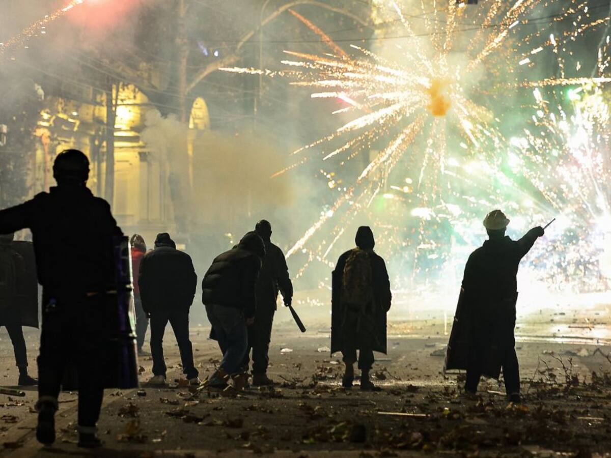 Autoridades registraron más de 300 detenidos en protestas de Georgia