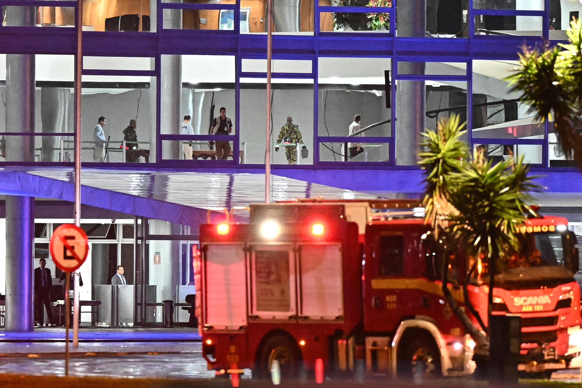 Ataque con explosivos frente a la Corte Suprema de Brasilia. I Foto: Getty Images.