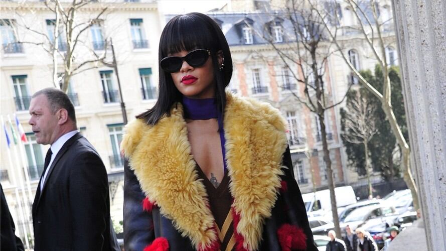Rihanna anima a sus fans a seguir su ejemplo y comer 'de todo'. Foto: