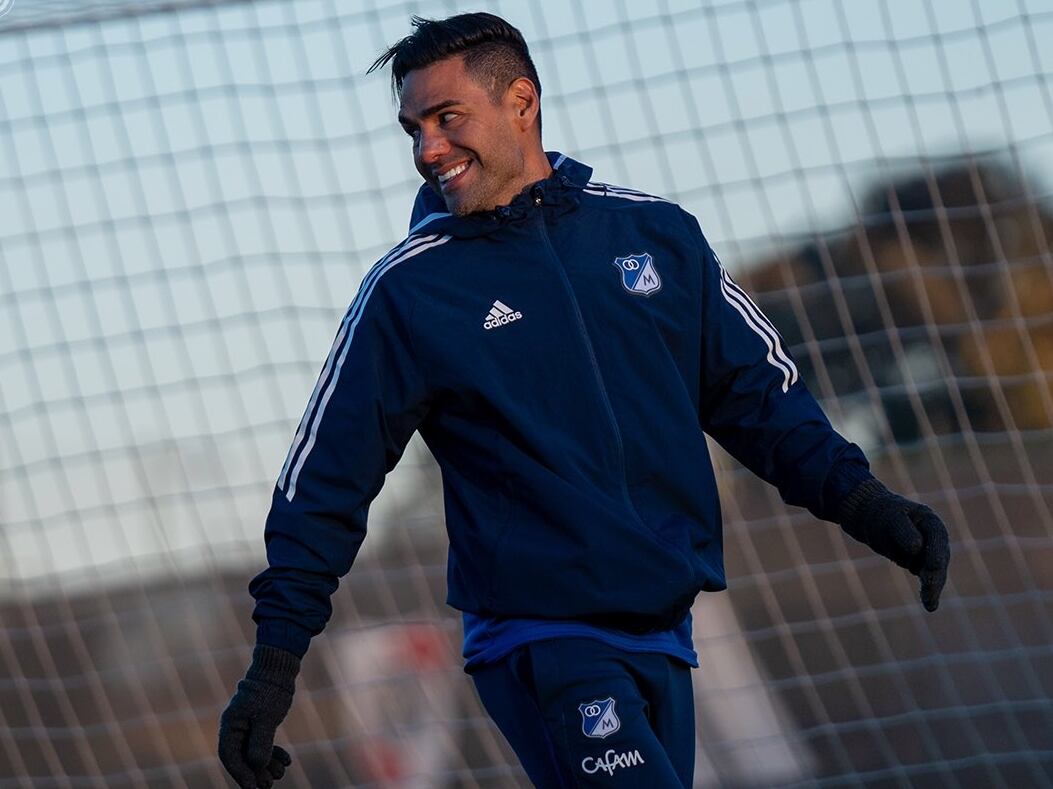 Falcao se entrena con Millonarios en la sede deportiva de River Plate / Twitter: @MillosFCOficial.