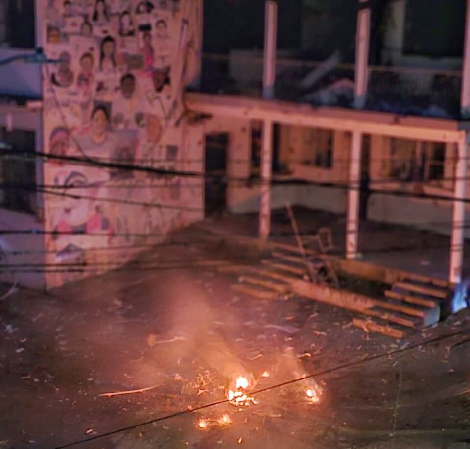 En uno de los ataques se afectó la infraestructura del municipio de El Patía. Foto: Red de Apoyo Cauca