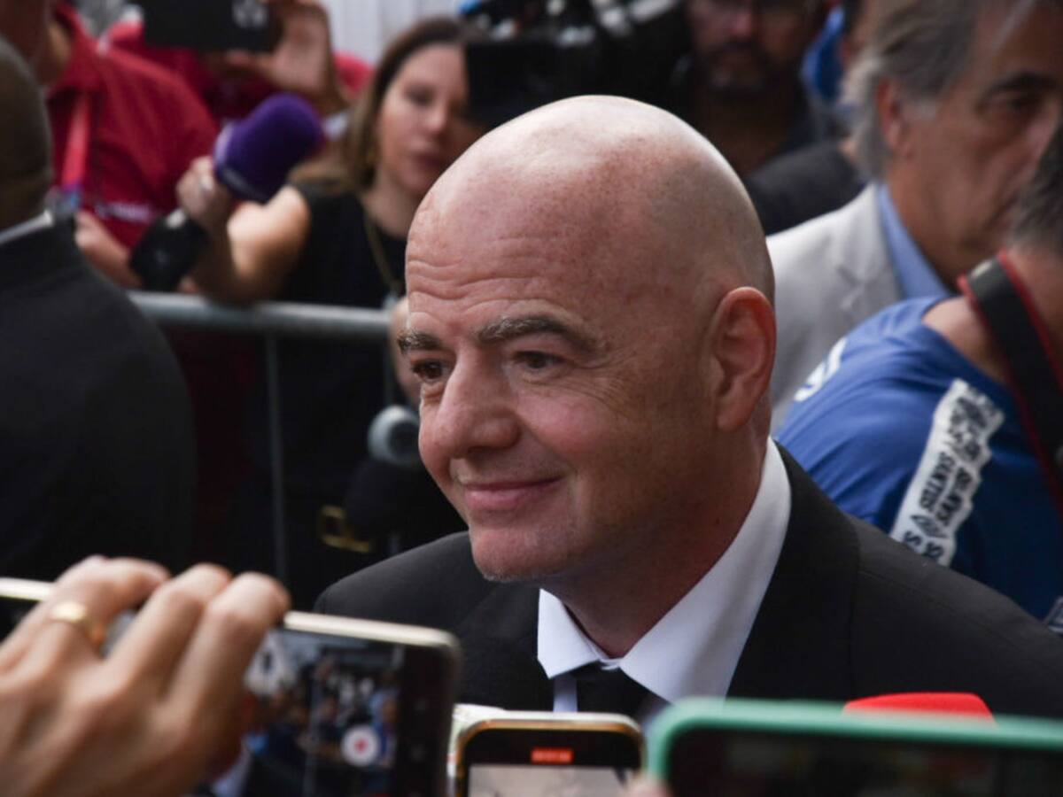 Infantino pedirá a federaciones que países tengan un estadio con el nombre de Pelé