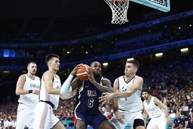 El 'Dream Team' de Estados Unidos debutó con victoria en JJ. OO.: derrotó 110-84 a Serbia