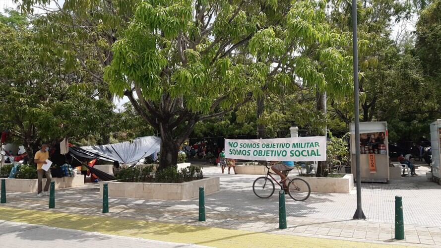 Cerca de 600 indígenas Emberá-Katío protestan en pleno centro de la ciudad de Montería. Foto: cortesía.