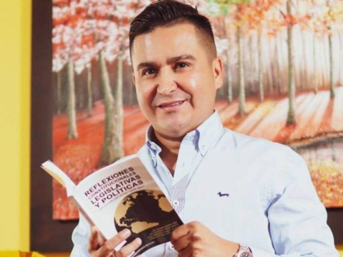 Donatón de Libros realizada por Jorge Eliécer Laverde Vargas, Secretario General