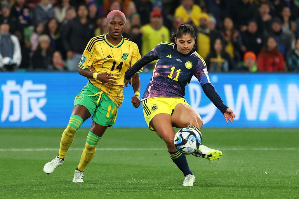 Catalina Usme de Colombia marca el gol contra Jamaica en el Mundial femenino 2023. Foto: Robert Cianflone/Getty Images.