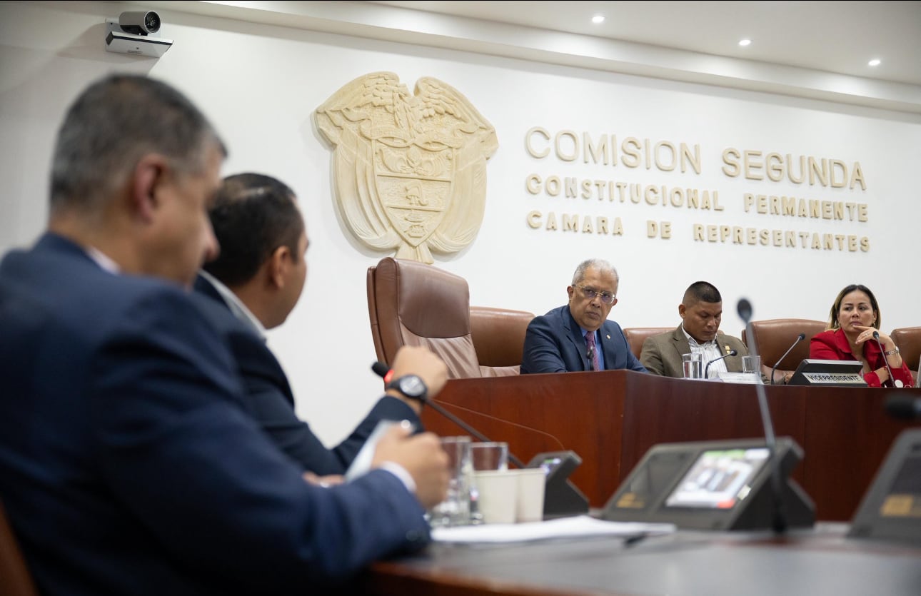 Canciller encargado, Luis Gilberto Murillo, no asistió a debate en el Congreso. Foto: Cancillería