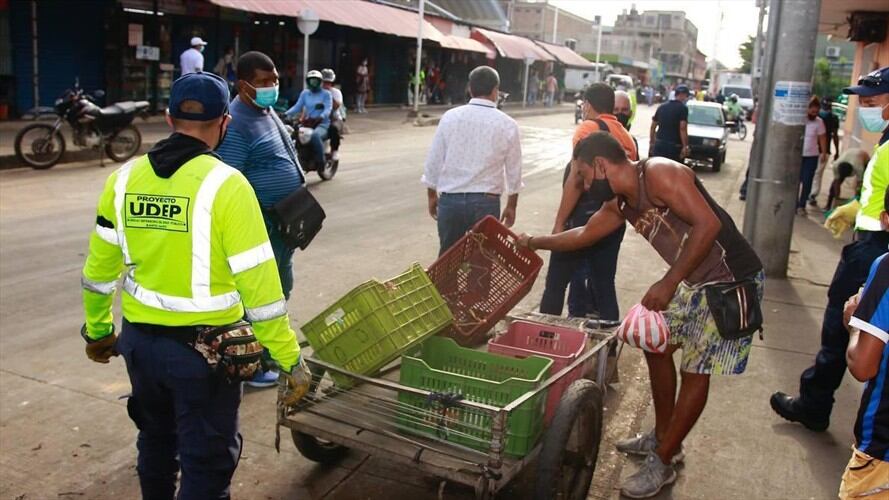 Nuevamente la Unidad Defensora del Espacio Público (UDEP) está en el centro de la polémica por operativos en la central de abastos de la ciudad. . Foto: Cortesía UDEP