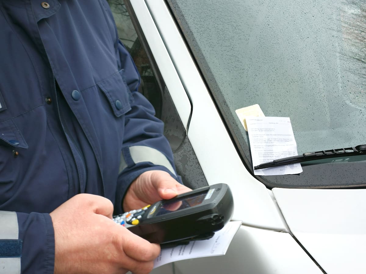 Multas Colombia: ¿cómo saber si tengo partes pendientes por pagar?