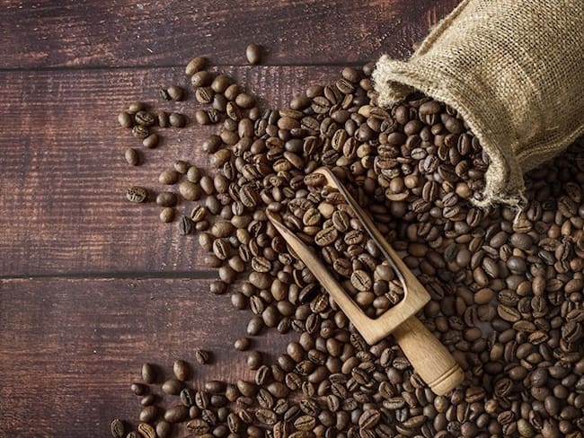 La producción de café en marzo fue de 1’050.000 sacos de 60 kilogramos, lo que representa un aumento de 30% frente a los 806.000 sacos producidos en el mismo periodo de 2020. Foto: Getty Images / NOVIAN FAZLI