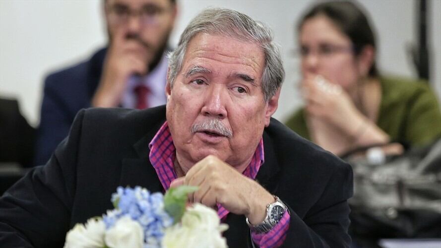 "A él se le han dado todas las garantías, tiene todos los beneficios que se le han dado por el acuerdo final", dijo Guillermo Botero sobre alias El Paisa. Foto: Colprensa