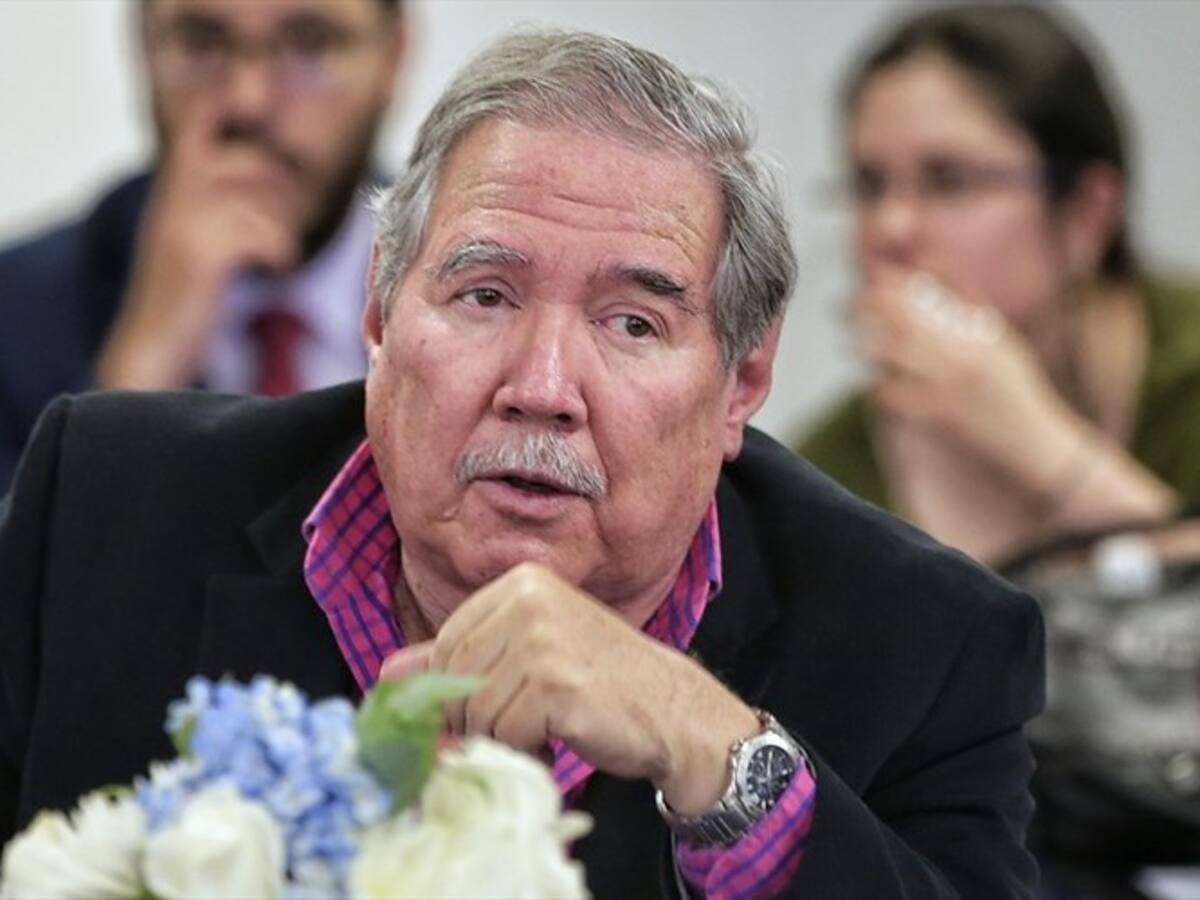 Si no aparece, quiere decir que no tiene voluntad de paz: Mindefensa sobre “El Paisa”