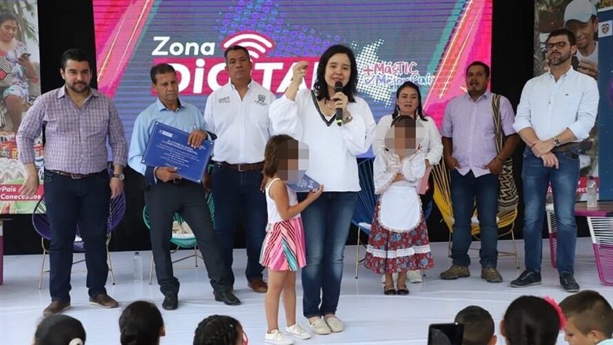 Exministra de las TIC Sylvia Constaín. Foto: Twitter de @ConstainSylvia