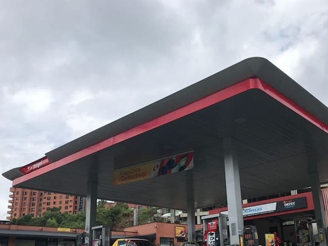 Precio de la gasolina incrementa en 15 ciudades del país. Foto: La Wcon Julio Sánchez Cristo