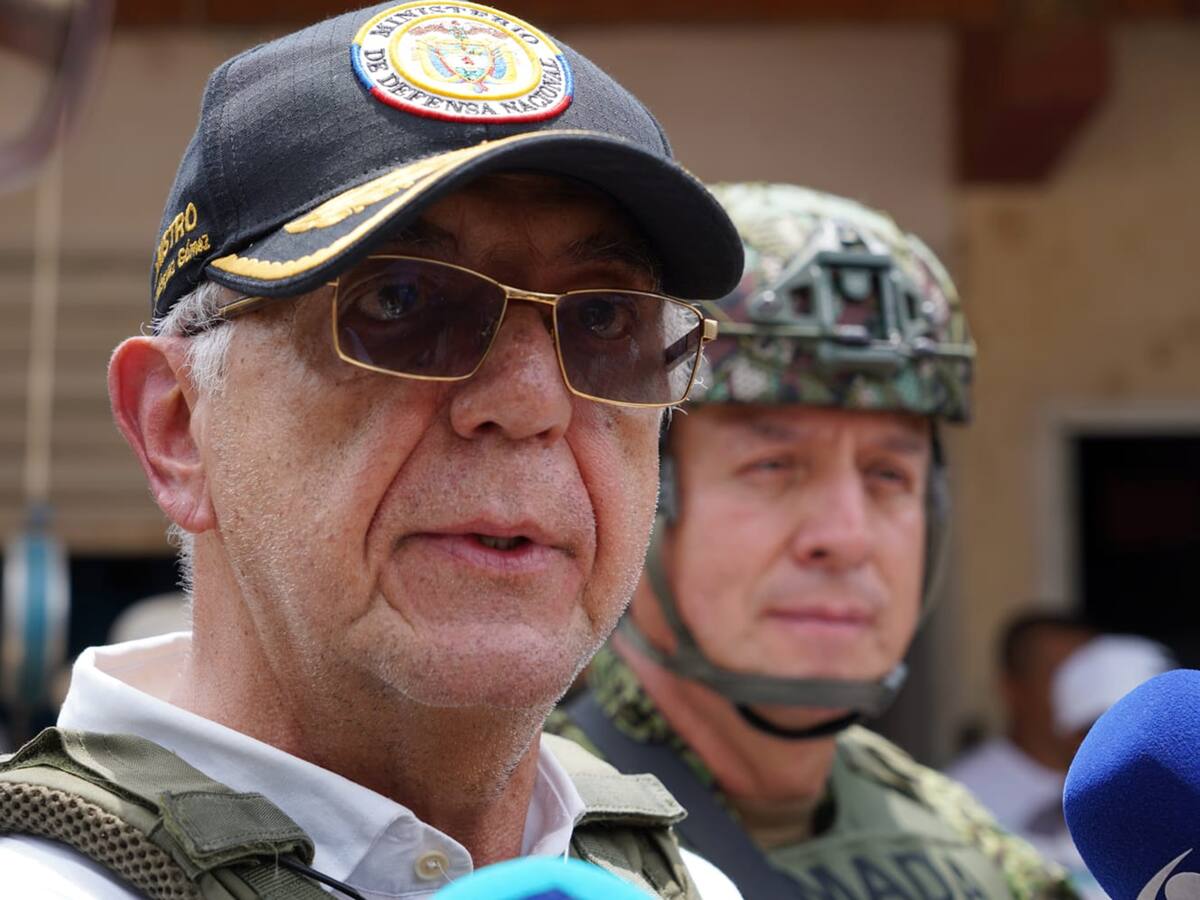 Ministro de Defensa, Iván Velásquez, no asistió a consejo de seguridad en Tibú por una virosis