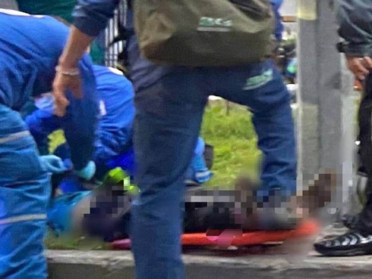 Grave accidente de tránsito causó la muerte de un motociclista en una avenida de Manizales