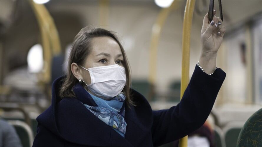 La doctora María Cristina Navas, viróloga y el doctor Jaime Castellanos hablaron en Sigue La W sobre la propuesta del Gobierno.. Foto: Getty Images
