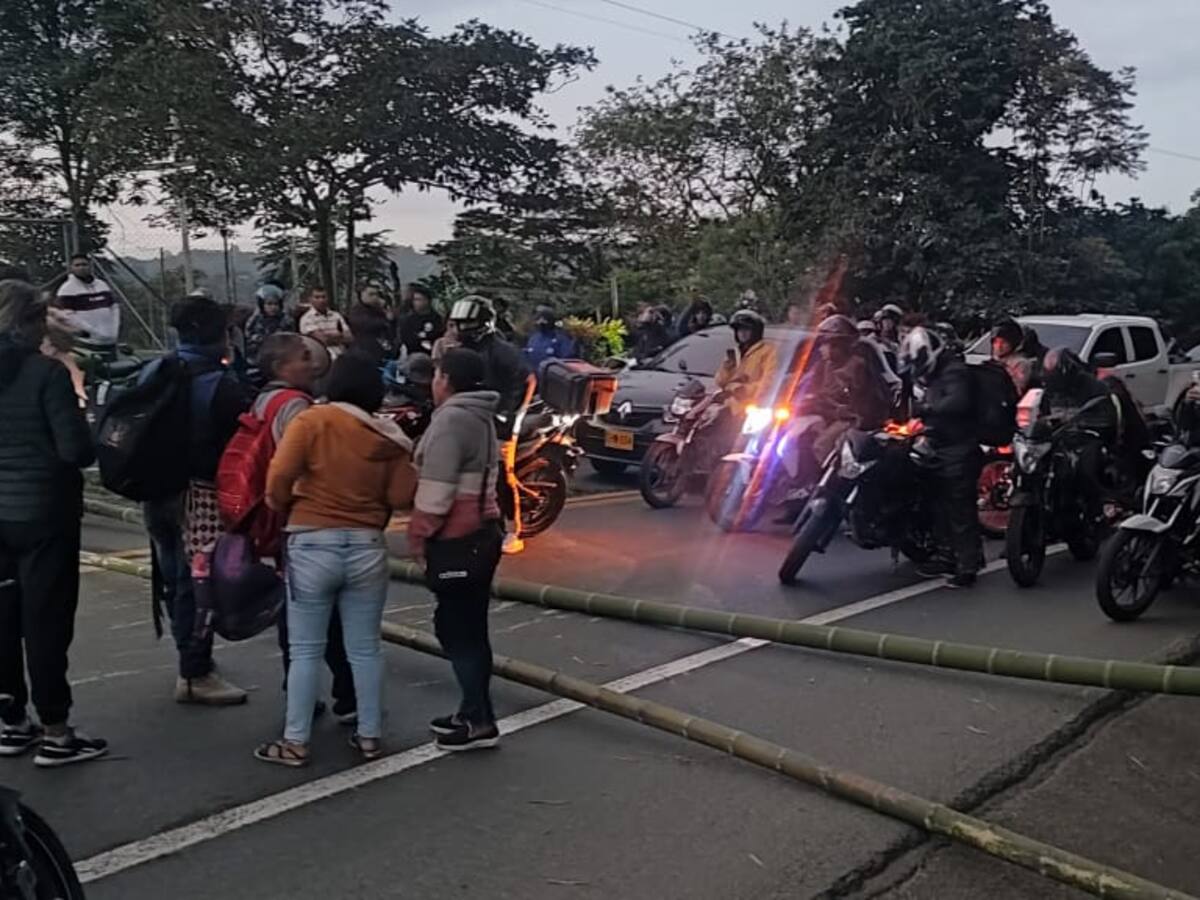 Nuevamente bloquean la vía Panamericana entre Popayán y Cali