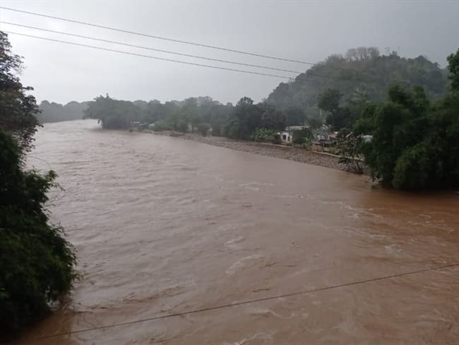 Denuncian irregularidades en canalización del río Guachaca