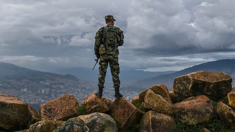 El uniformado fue evacuado por sus compañeros a un centro asistencial y luego remitido a una clínica en Cali. Foto: Getty