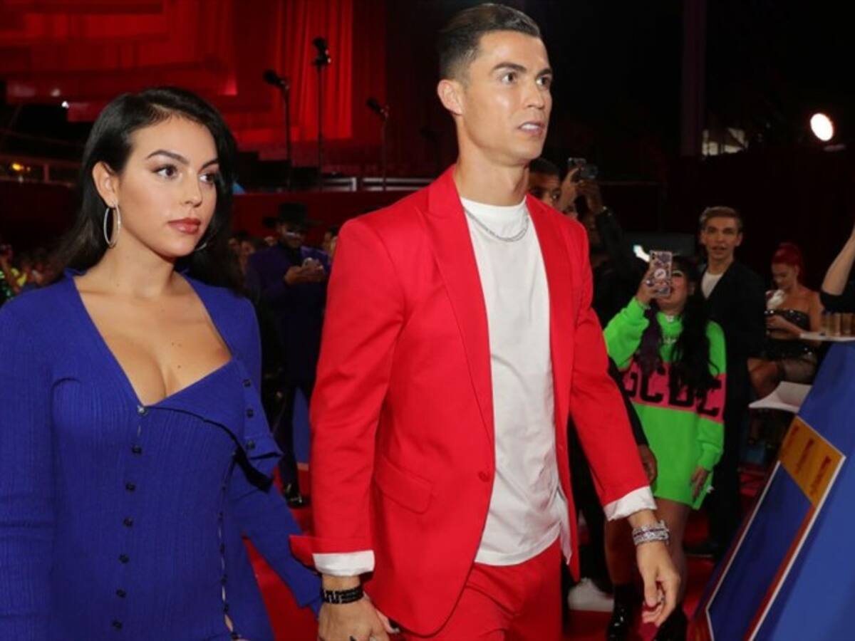 ¿Le dio el 'sí, quiero'? La novia de Ronaldo comparte una enigmática foto