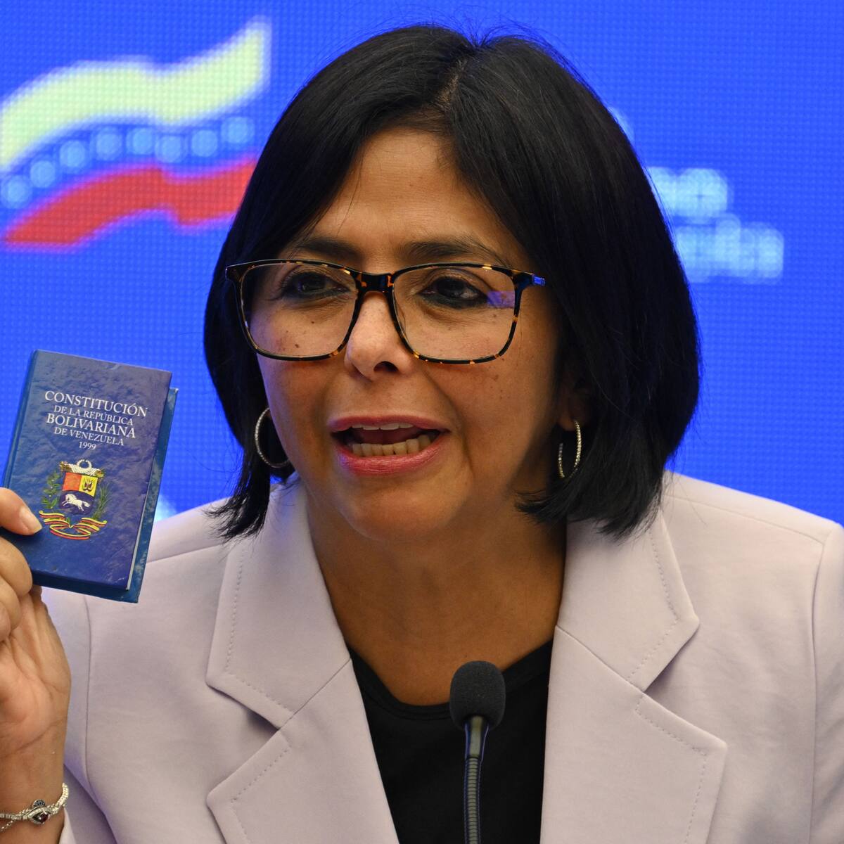 Parlamento de Venezuela juramentó a Delcy Rodríguez como presidenta encargada