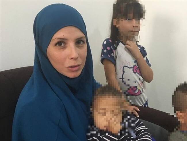 La W obtuvo el conmovedor testimonio de mujer que hace parte del Estado Islámico en Siria