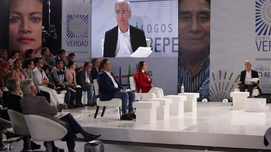 Señala que las víctimas le han reclamado por el trato preferencial que algunos miembros de  ese organismo tiene con los victimarios de las Farc.. Foto: Twitter