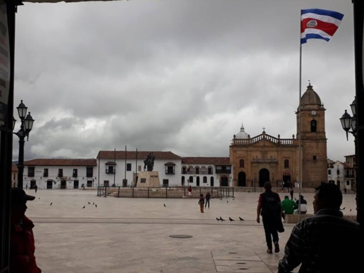 Nobel de paz Rigoberta Menchú y académicos presentes en congreso bicentenario en Boyacá