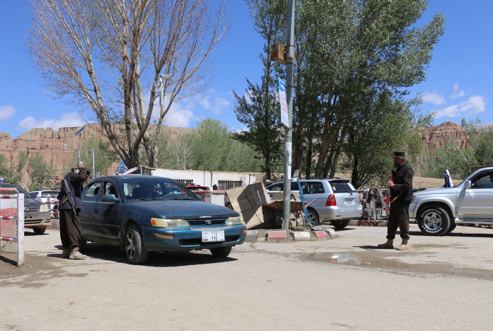 Bamyan (Afghanistan), 18/05/2024.- Security stand at the entrance to the road leading to the ruins of a 1,500-year-old Buddha statue in Bamiyan, Afghanistan, 18 May 2024. Three Spanish nationals were killed in an attack in Bamyan, capital of the homonymous province in central Afghanistan, the spokesman for the Taliban Ministry of Interior said on 17 May. No group had yet claimed responsibility for the attack. Bamiyan is a Unesco World Heritage site where the remains of the two giant Buddha statues that were destroyed by the Taliban in 2001 are located. (Afganistán) EFE/EPA/STRINGER