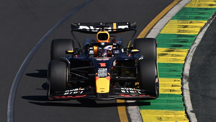 Melbourne (Australia), 24/03/2024.- Max Verstappen of Red Bull Racing in action during the Australian Grand Prix 2024 at Albert Park Circuit in Melbourne, Australia 24 March 2024. (Fórmula Uno) EFE/EPA/JOEL CARRETT AUSTRALIA AND NEW ZEALAND OUT