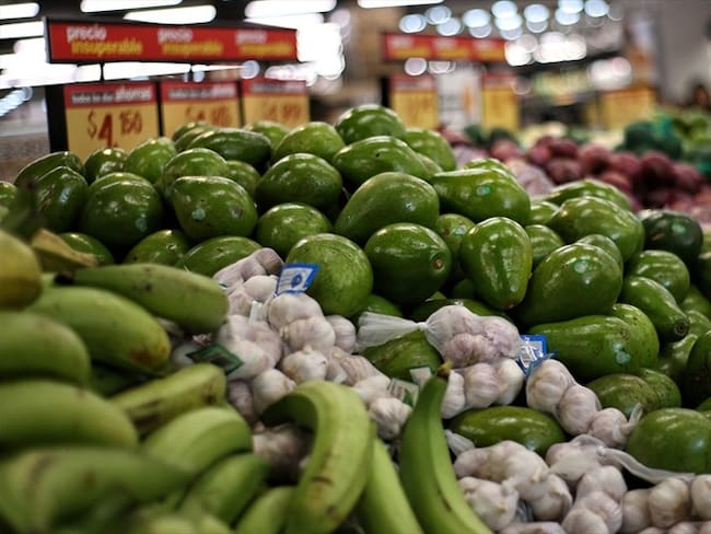 El costo de los alimentos al alza, volvieron a jugar un papel importante dentro del aumento del costo de vida de los colombianos. Foto: Colprensa