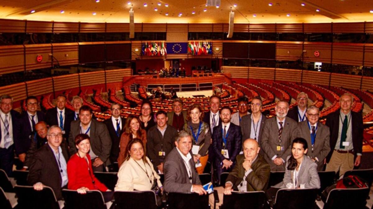 Medios de comunicación de Europa y A. Latina advierten de amenazas a la libertad de prensa