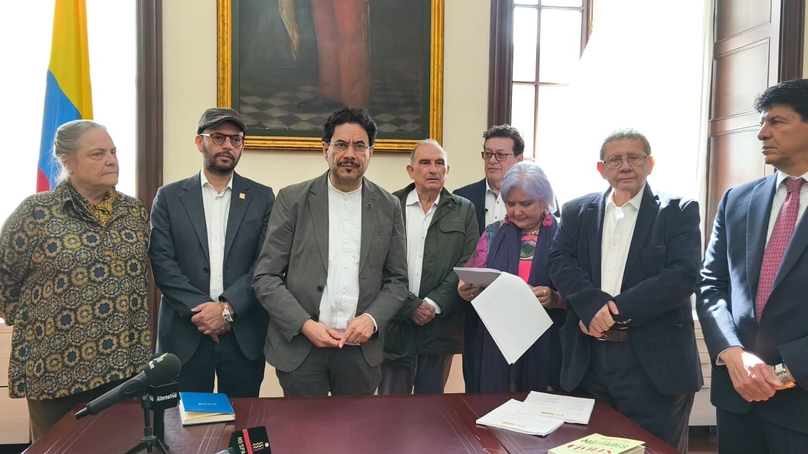 Con 57 firmas, radican nuevo proyecto para reducir el salario de los congresistas