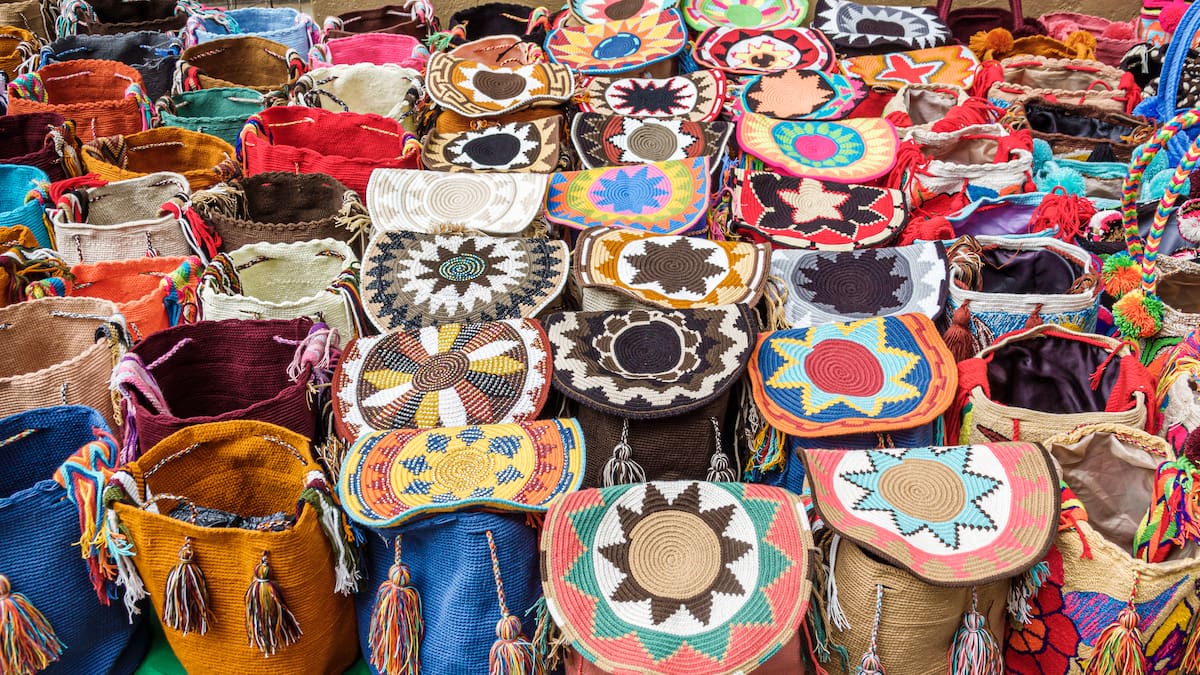 Multa y expulsión del mercado de valores a consultor de pensiones que engañó con mochilas