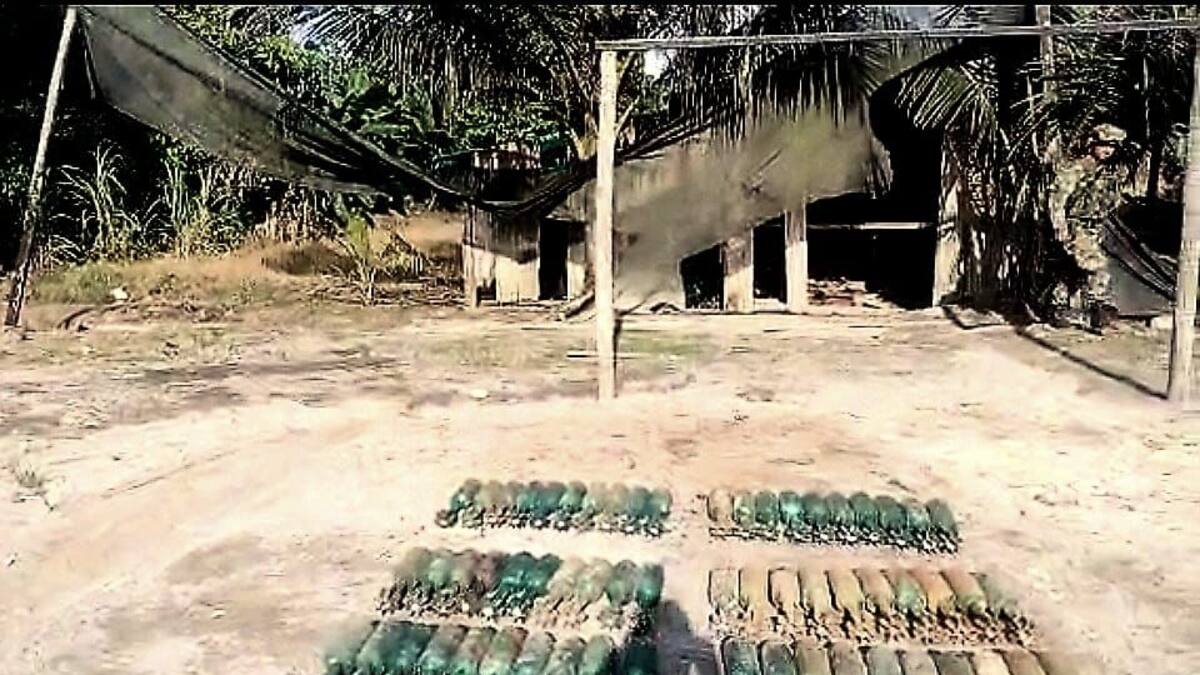 Destruyen laboratorio de coca que estaba protegido con más de 100 explosivos