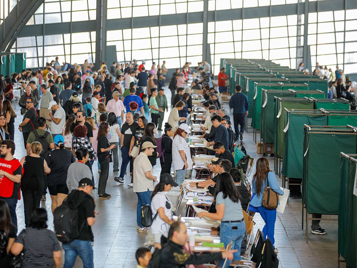 Cierran las urnas e inicia el conteo de votos en las elecciones presidenciales de Chile