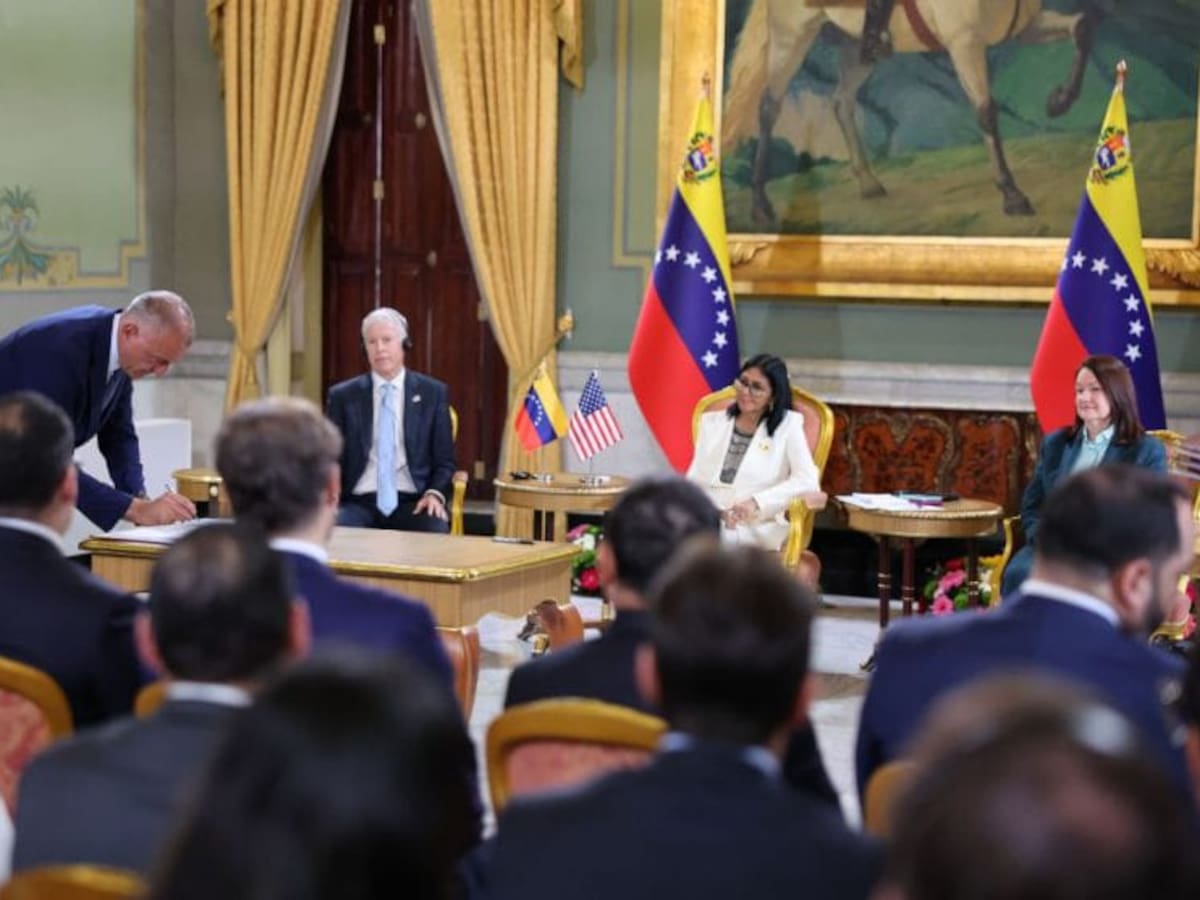 Venezuela dice que no es suficiente la flexibilización de sanciones y pide el cese total